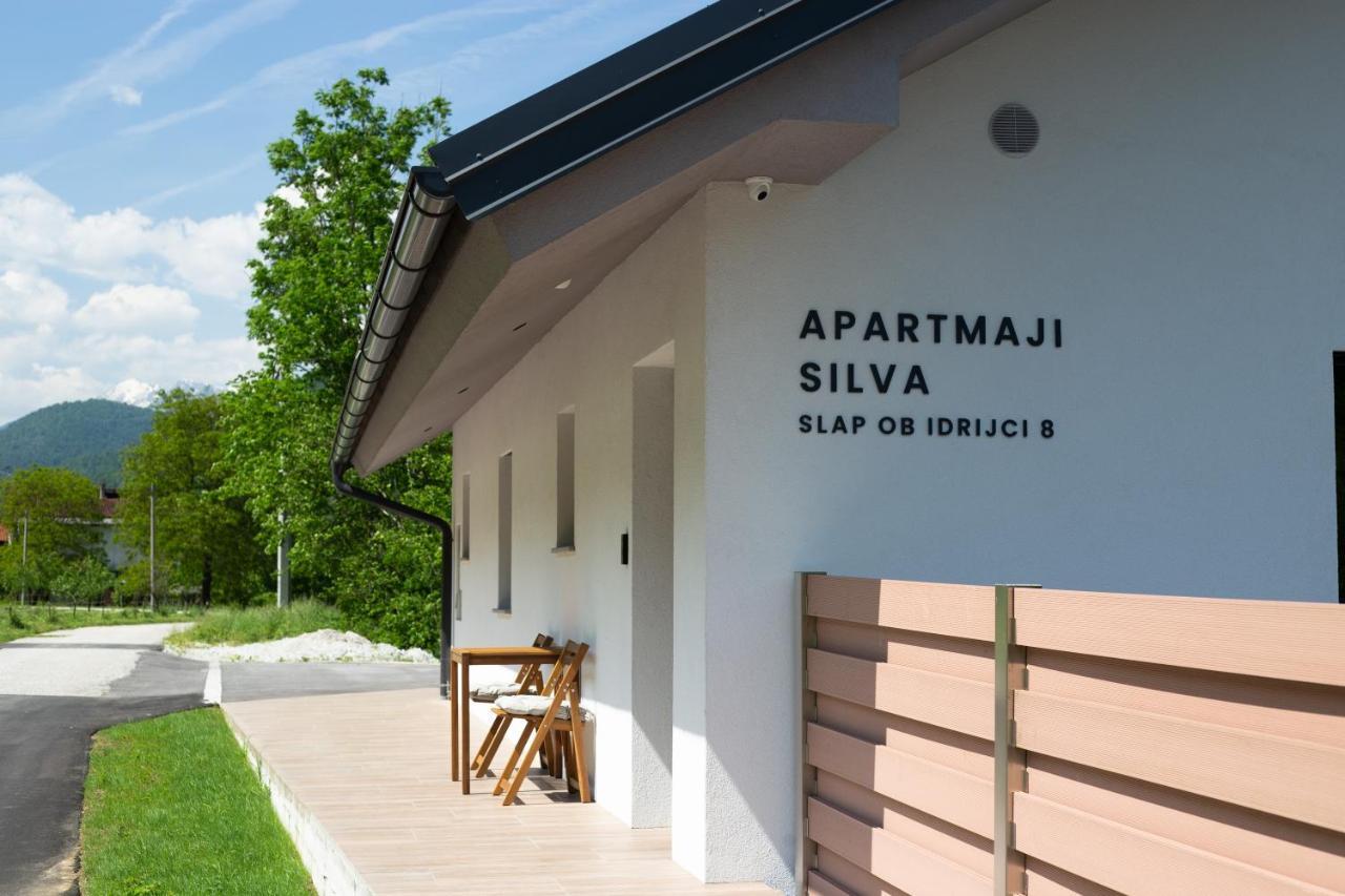 Apartmaji Silva Slap ob Idrijci ภายนอก รูปภาพ