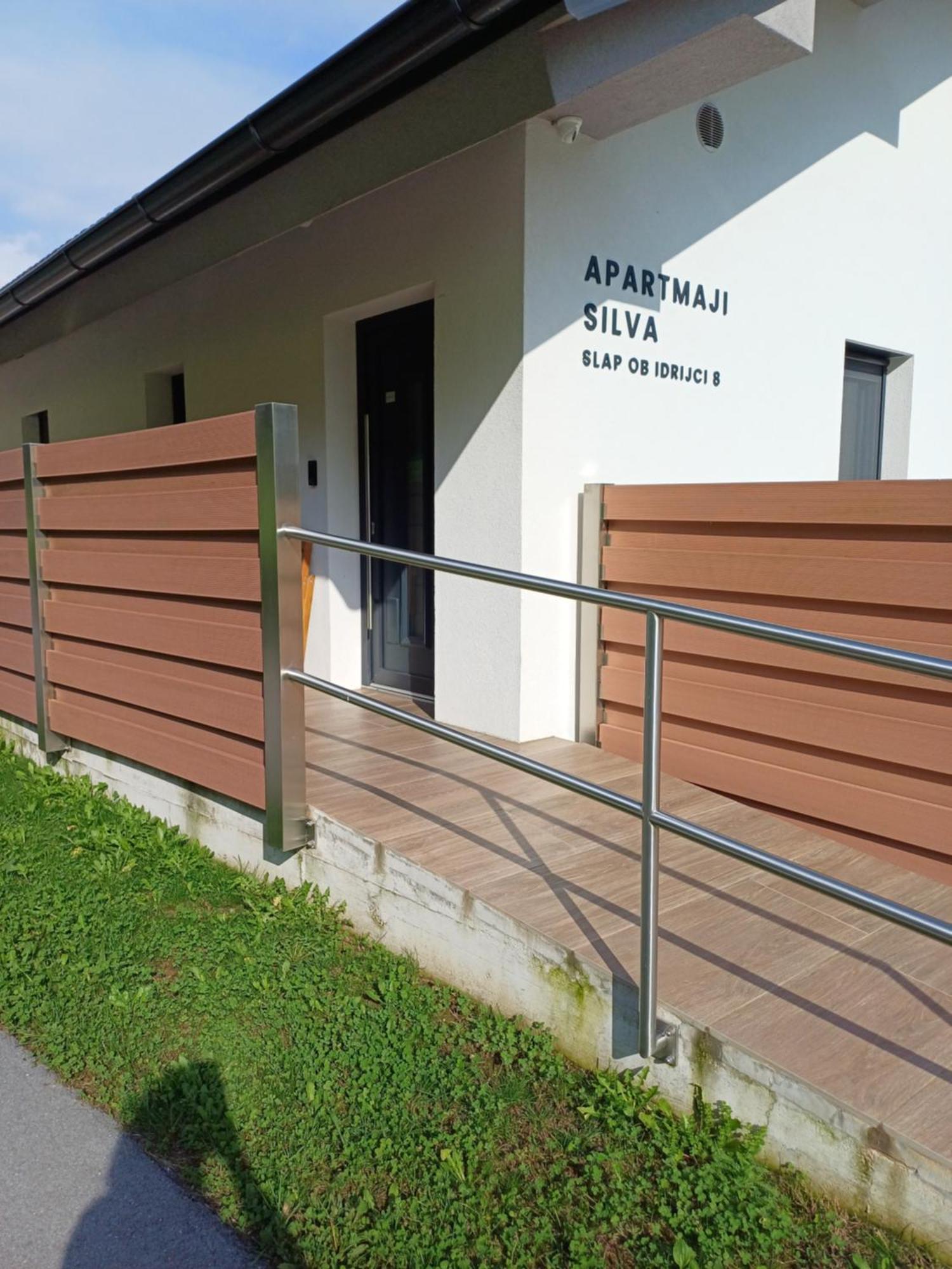 Apartmaji Silva Slap ob Idrijci ภายนอก รูปภาพ
